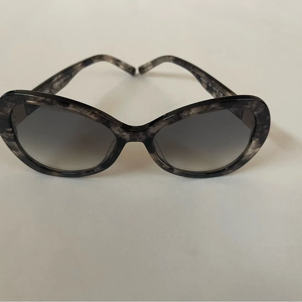 MCM Women's Grey Marble Sunglasses - Picture 5 of 7